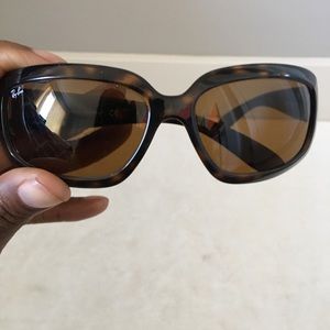 Tortoise color Ray bans